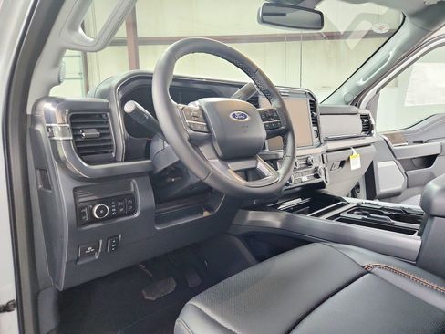 Used 2025 Ford F250 Lariat w/ Black Appearance Package AWD/4WD image 20