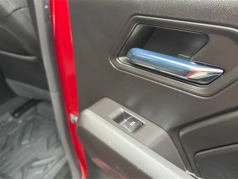 Used 2023 Chevrolet Colorado LT w/ LT Convenience Package II image 35