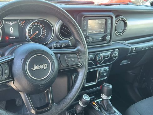 Used 2019 Jeep Wrangler Unlimited Sport AWD/4WD image 10