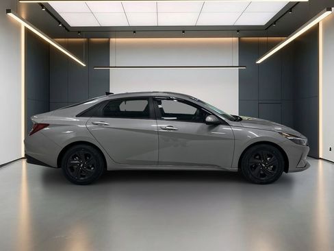Certified 2023 Hyundai Elantra SEL FWD image 6