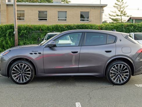 Used 2025 Maserati Grecale Modena AWD/4WD image 4