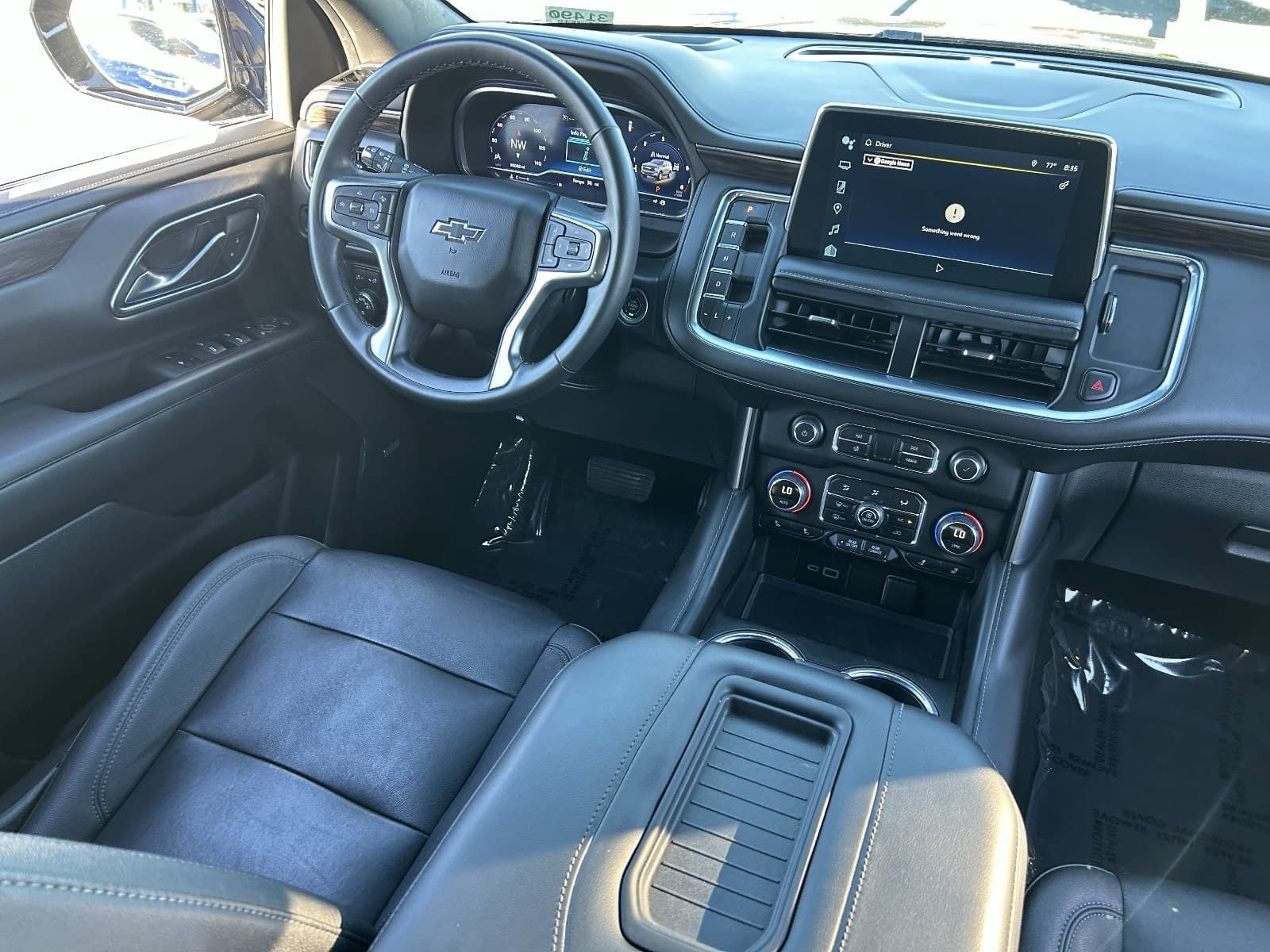 Used 2023 Chevrolet Tahoe Z71 w/ Luxury Package AWD/4WD image 17