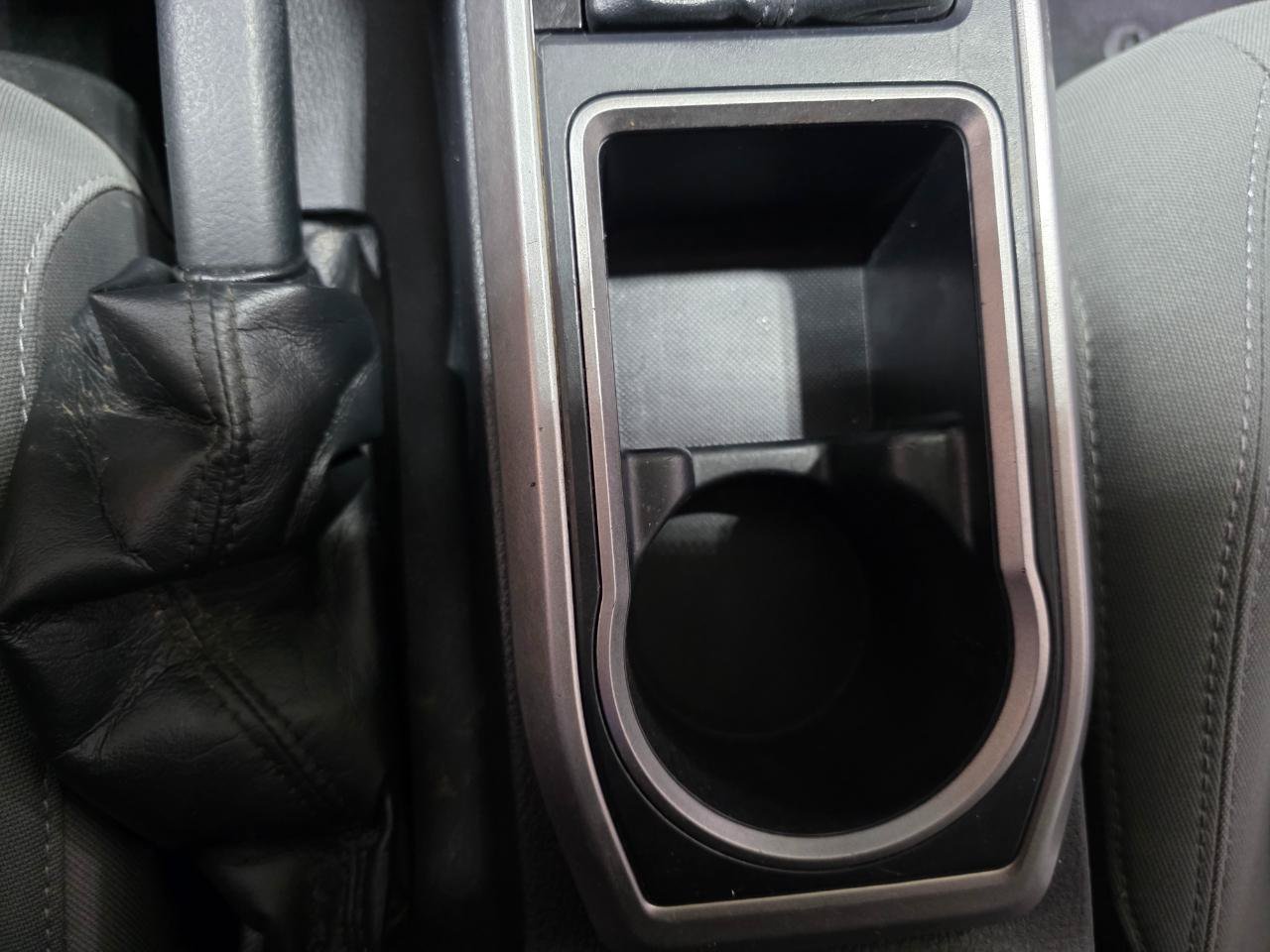 Used 2021 Toyota Tacoma SR5 AWD/4WD image 34