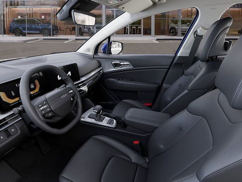 New 2026 Kia Sportage EX FWD image 17