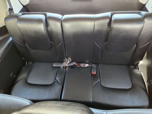 Used 2024 Nissan Armada SV image 13