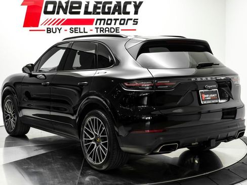Used 2023 Porsche Cayenne Platinum Edition AWD/4WD image 12