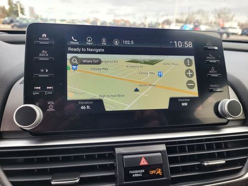 Used 2022 Honda Accord Touring image 11