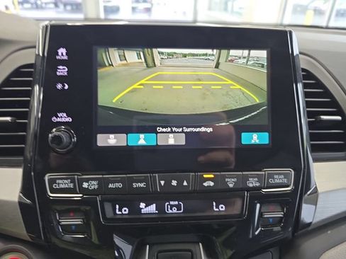 Used 2019 Honda Odyssey EX image 16