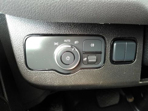 Used 2024 Mercedes-Benz Sprinter 2500 image 25
