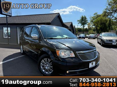 Used 2012 Chrysler Town & Country Limited w/ Luxury Group