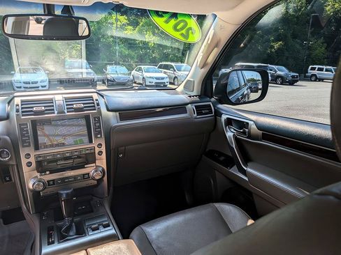 Used 2019 Lexus GX 460 Premium AWD/4WD image 12