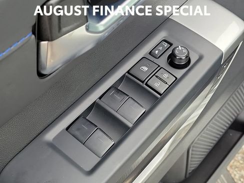 Used 2025 Toyota Tundra Platinum AWD/4WD image 18