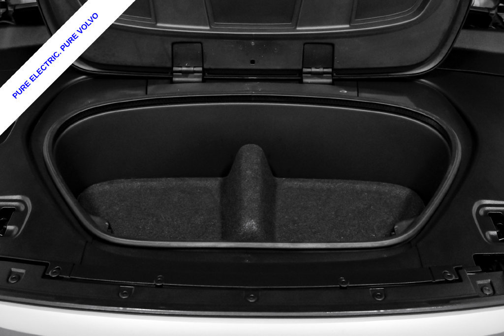 Used 2023 Volvo XC40 Recharge Plus AWD/4WD image 47