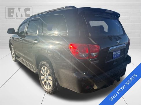 Used 2017 Toyota Sequoia Platinum image 4