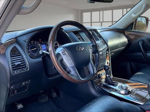 Used 2017 INFINITI QX80 4WD w/ Driver Assistance Package image 14