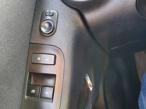 Used 2012 Chevrolet Camaro LT image 11