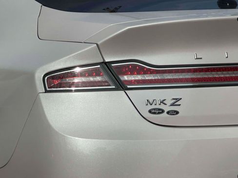 Used 2020 Lincoln MKZ Reserve w/ Elements Package image 11