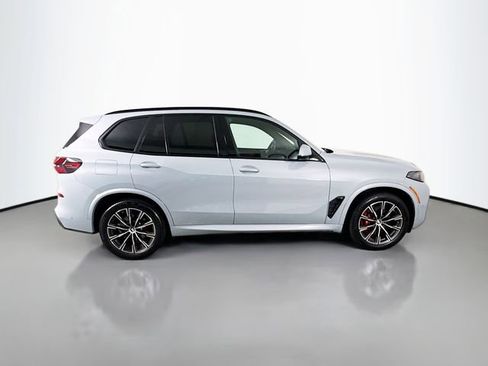 Used 2024 BMW X5 xDrive40i w/ M Sport Package AWD/4WD image 8