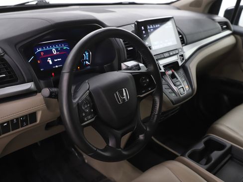 Used 2018 Honda Odyssey EX-L image 25