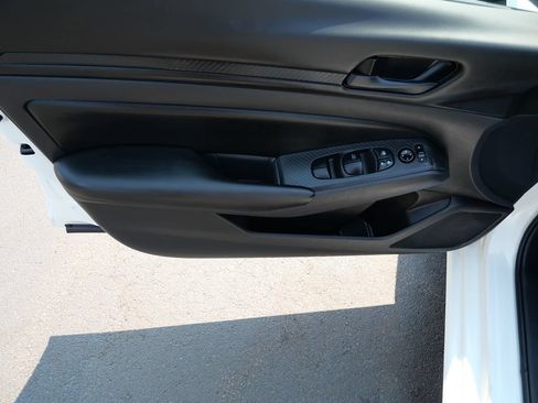 Used 2023 Nissan Altima 2.5 S FWD image 15