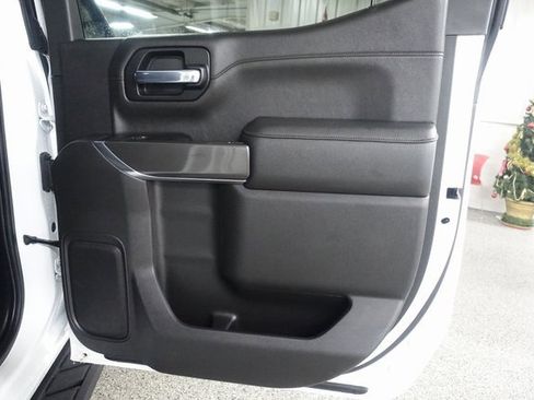 Used 2022 GMC Sierra 1500 AT4 image 23