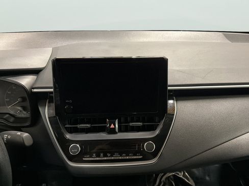 Used 2024 Toyota Corolla LE FWD image 18