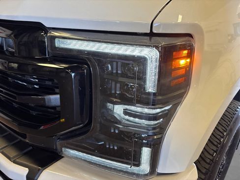 Used 2022 Ford F350 Lariat w/ Lariat Value Package AWD/4WD image 24