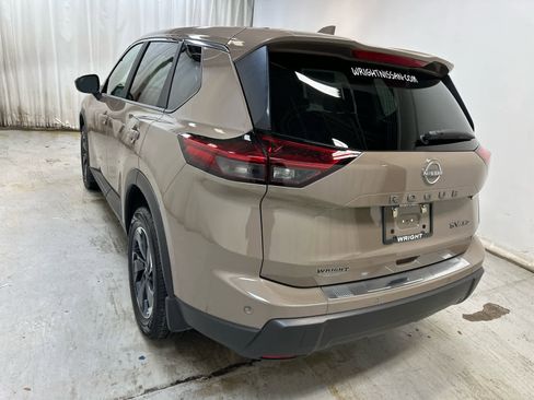 Certified 2024 Nissan Rogue SV image 2