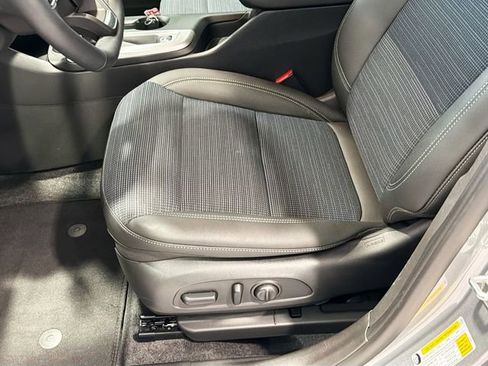 Certified 2024 Buick Envista Preferred w/ Convenience I Package FWD image 17