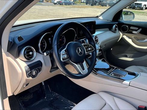 Used 2022 Mercedes-Benz GLC 300 image 18