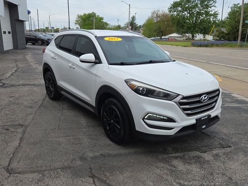 Used 2017 Hyundai Tucson SE AWD/4WD image 12