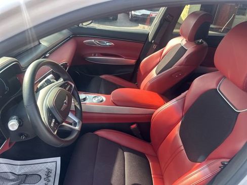 Used 2023 Genesis GV70 2.5T w/ Sport Prestige Package image 4