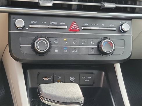 New 2025 Hyundai Tucson SE image 10