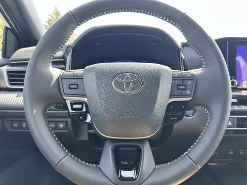 New 2026 Toyota Camry SE FWD image 19
