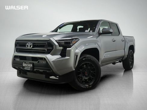 Used 2025 Toyota Tacoma SR5 image 1