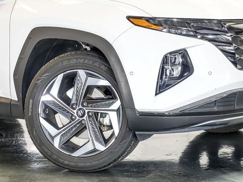 Used 2024 Hyundai Tucson Limited AWD/4WD image 4
