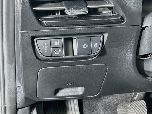 Used 2022 Kia EV6 Wind RWD image 17