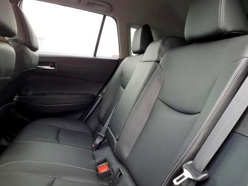 Used 2023 Toyota Corolla Cross XLE w/ Convenience Package FWD image 14