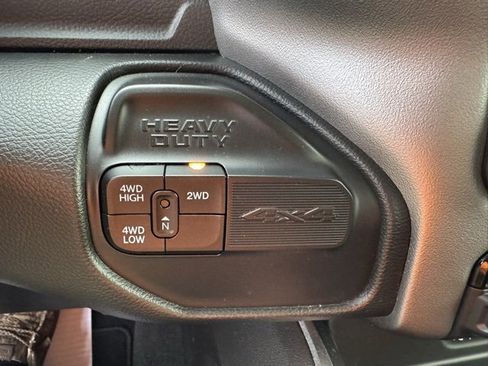 Used 2019 RAM 2500 Big Horn image 23