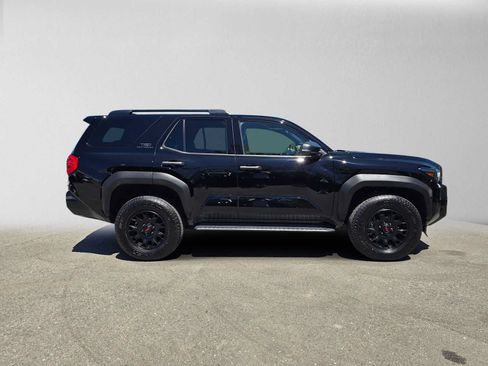 Used 2026 Toyota 4Runner TRD Off-Road Premium AWD/4WD image 2