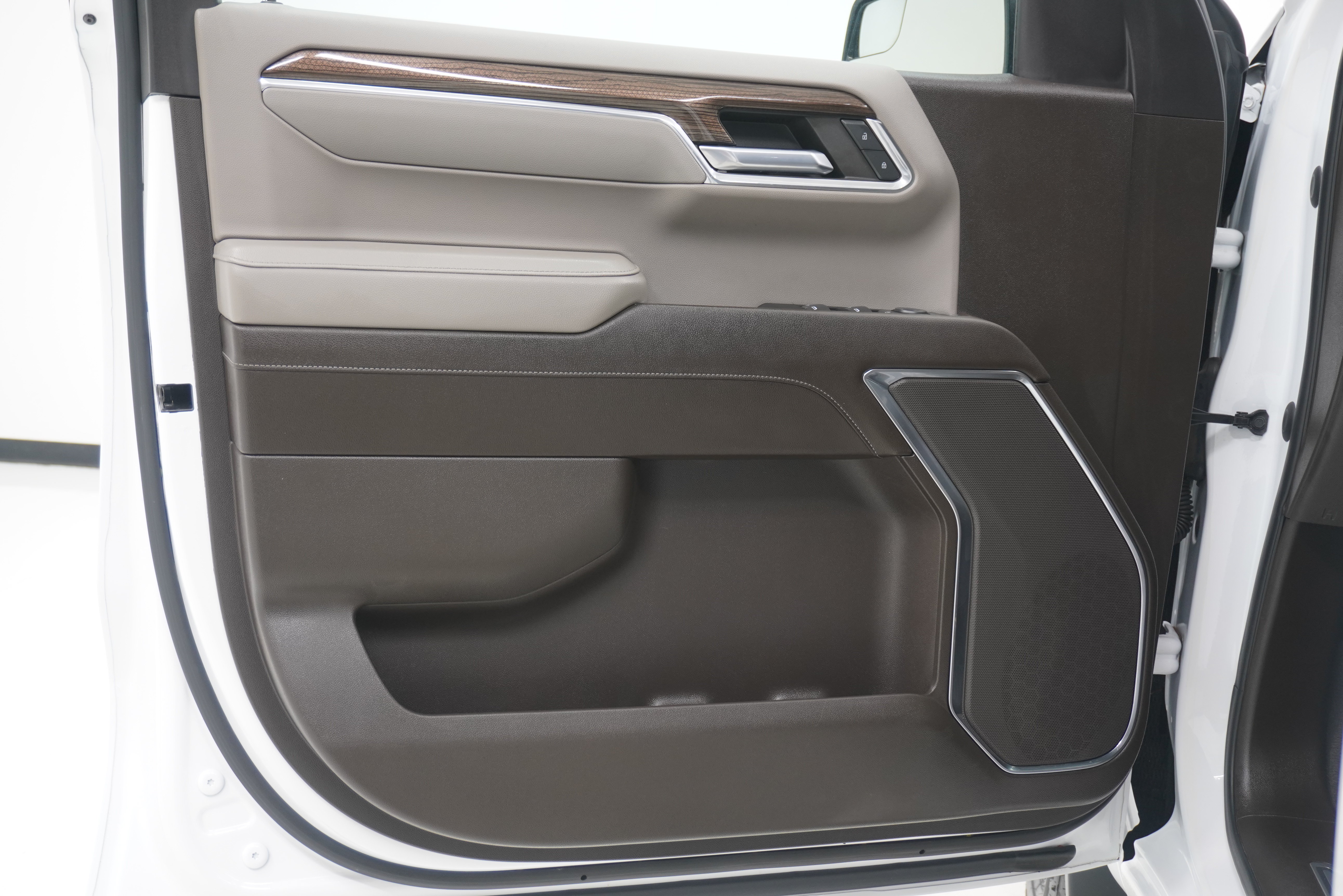 Used 2023 Chevrolet Silverado 1500 LT RWD image 13