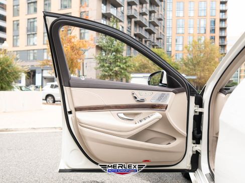 Used 2015 Mercedes-Benz S 550 4MATIC Sedan image 46