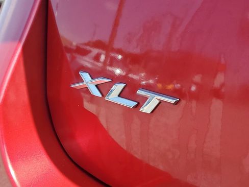 Certified 2024 Ford Explorer XLT AWD/4WD image 6