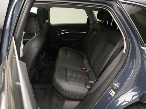 Used 2024 Audi Q8 e-tron Premium AWD/4WD image 8