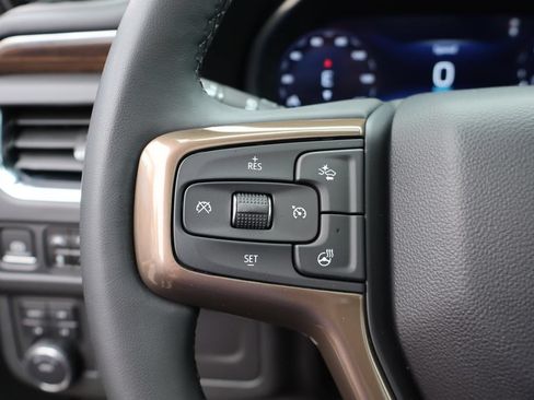 Used 2023 Chevrolet Tahoe High Country AWD/4WD image 18