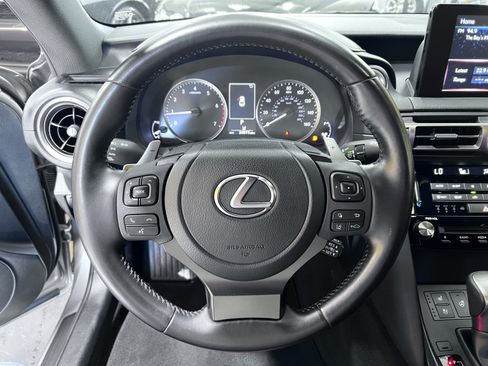 Used 2021 Lexus IS 300 w/ Comfort Package RWD image 11