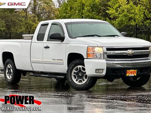 Used 2007 Chevrolet Silverado 1500 LT w/ Suspension Package, Off-Road" image 1