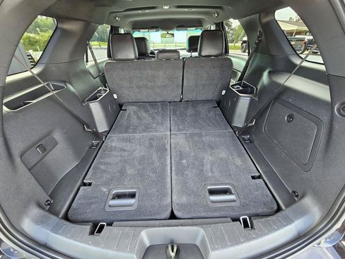 Used 2013 Ford Explorer XLT FWD image 28
