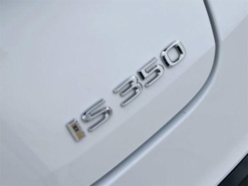 Used 2022 Lexus IS 350 F Sport image 8