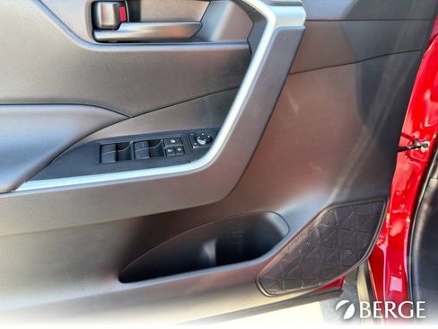Used 2025 Toyota RAV4 LE FWD image 23